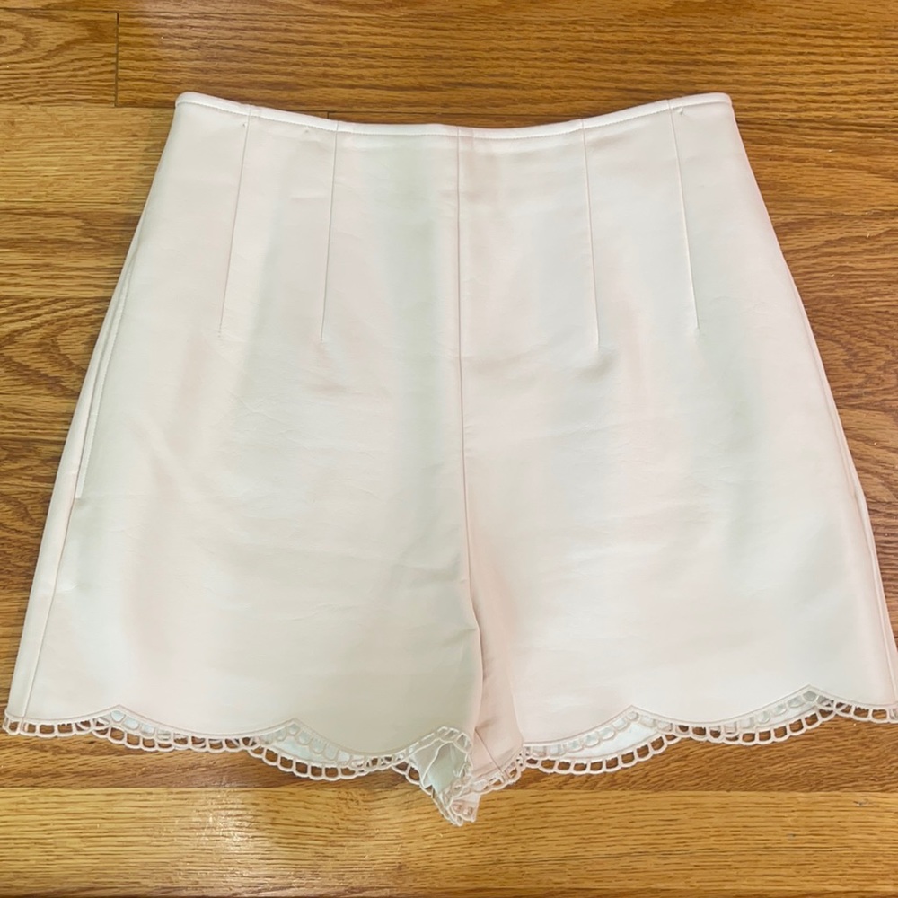 Club Monaco Pale Pink Size 2 faux leather shorts